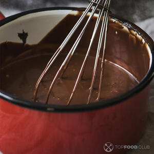 Растопите шоколад