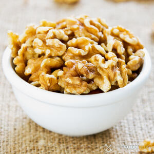 Берем орехи