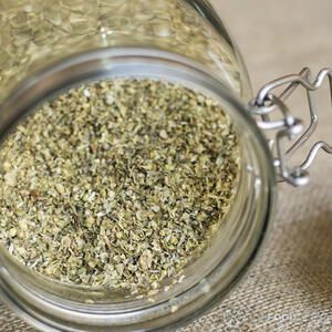 Добавьте травы