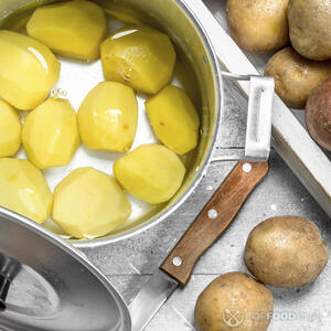 Промыть картофель