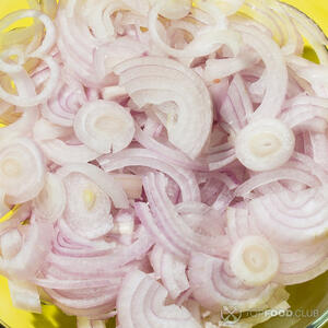 нарезать лук