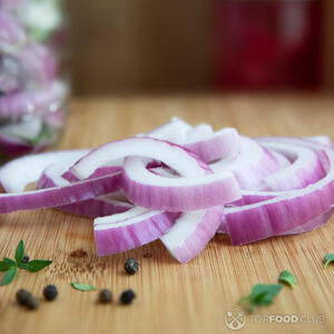 лук полукольцами