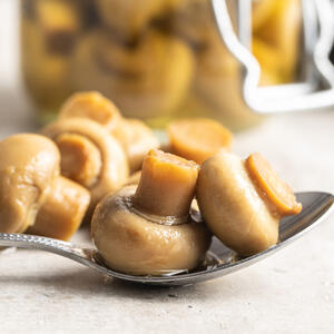 нарежьте на пластин