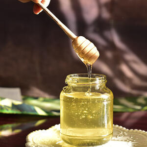 Смазать медом