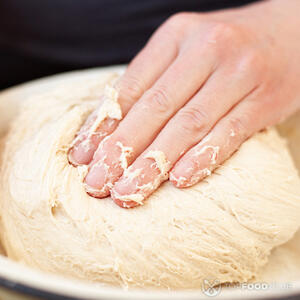 Сформировать тесто