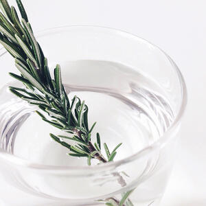 Мыть розмарин