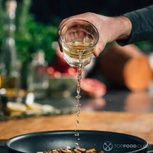 Налить вино