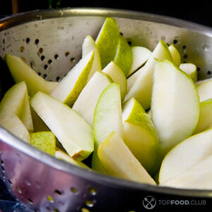 режем грушу