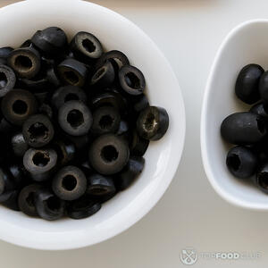 резанные маслины