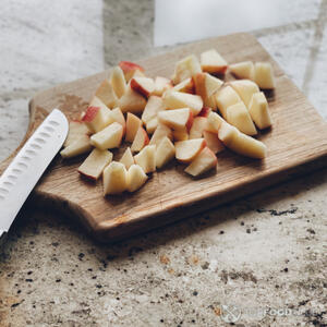 Резать яблоки