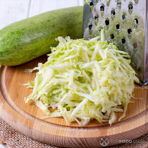 натрите кабачки