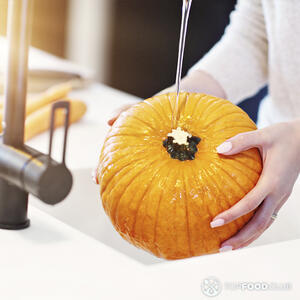 помыть тыкву