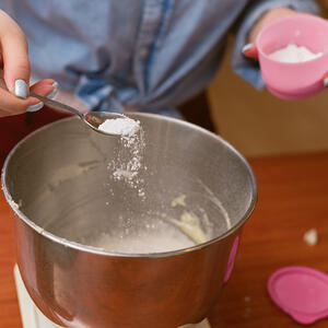 Добавить разрыхлитель