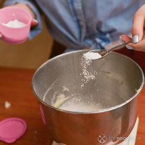 Добавить разрыхлитель