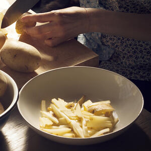 Жарить картошку