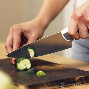 Нарезать огурец