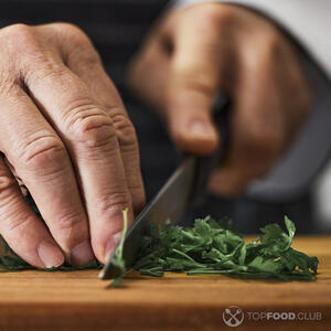 Резать петрушку