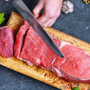 Резать говядину