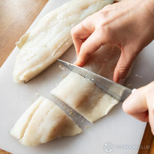 резать рыбу