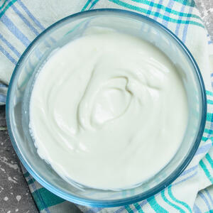 Добавить сметану