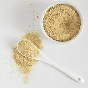  добавьте дрожжи. 