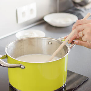 Нагреть сливки