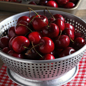 Помыть вишни