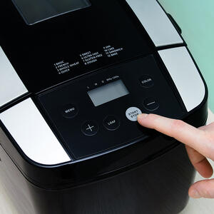 включает хлебопечь