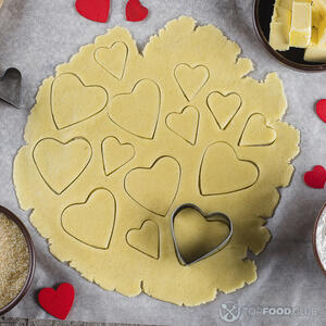 ВЫрезать сердечки