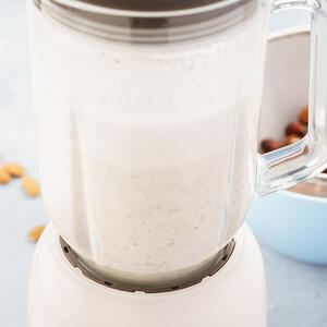 блендере в режиме «Пульс» до однородной консистенции