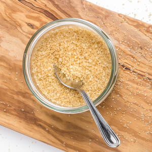 Mix the remaining sugar, cinnamon and flour in a bowl.