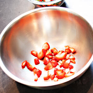 sliced fresh strawberries