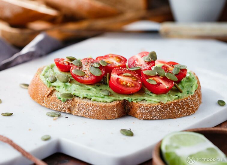 2021-09-17-jim4sk-avocado-toast-with-cherry-tomatoes-and-pepitas-ay3s3fq