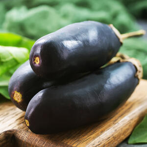Rinse the eggplants, pierce with a fork in different places.