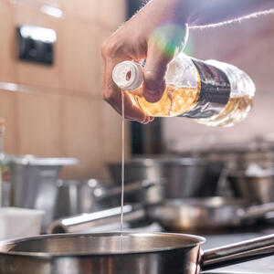 Pour olive oil in a pan