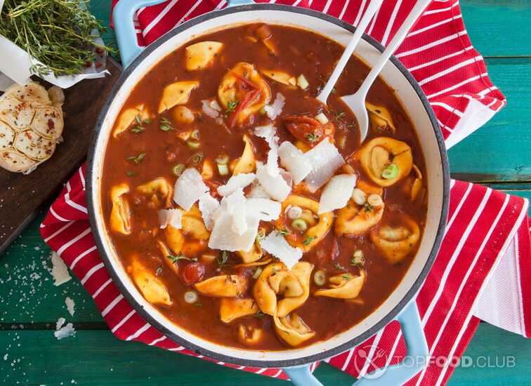 2021-10-29-4nsr12-tortellini-in-tomato-sauce-soup-2021-08-26-15-34-05-utc