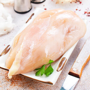 Rinse the chicken fillets, dry with a paper towel.