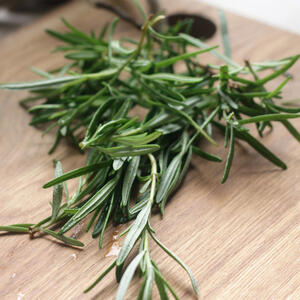 Wash rosemary under running water.