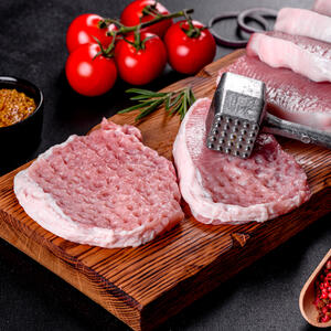  beat the pork escalopes 