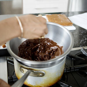 Cook chocolate sauce