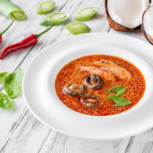 Squeeze lemon, sprinkle cilantro and serve