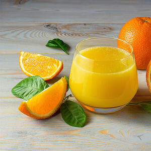 squeeze juice from orange
