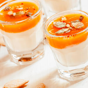 decorate the overnight oats with pecans and the remaining cinnamon