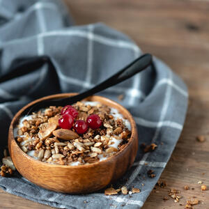 Decorate the overnight oats