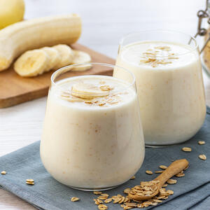 Divide into two glasses