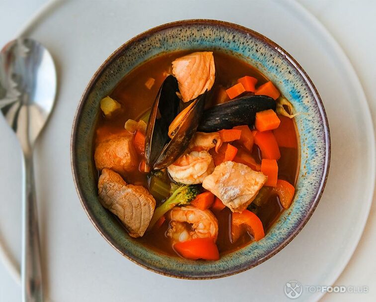 2022-09-23-sqip7y-mediterranean-seafood-soup