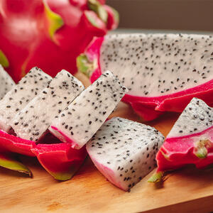 cut the dragon fruit