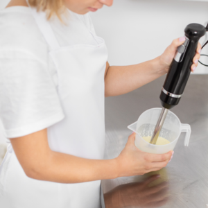 mix with the blender until you get a creamy texture.