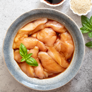  red pepper, onion, 3 tablespoons of oil, tomato paste, green pepper and tomato sauce. Mix everything.