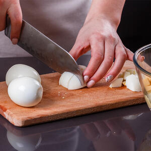 cut the eggs into cubes